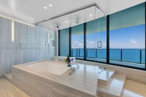 18555 Collins Ave Ph-1, Sunny Isles Beach FL - photo 13 of 32