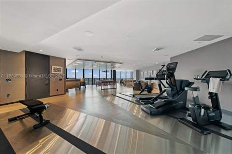 18555 Collins Ave Ph-1, Sunny Isles Beach FL - photo 18 of 32
