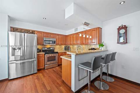 261 Navarre Ave A-3, Coral Gables FL - photo 8 of 34