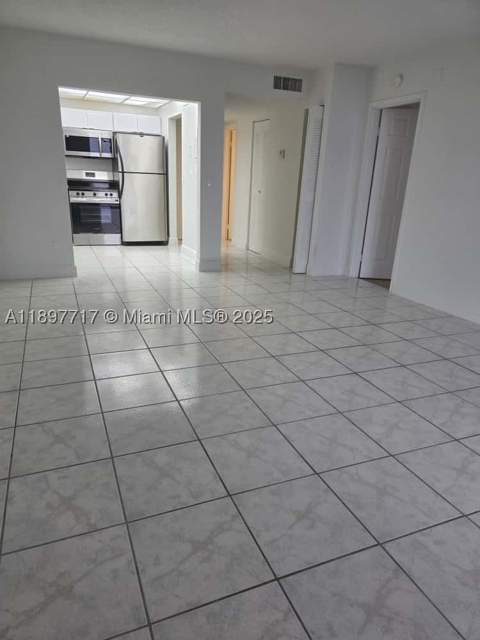 13499 Biscayne Blvd 811, North Miami FL - photo 13 of 20