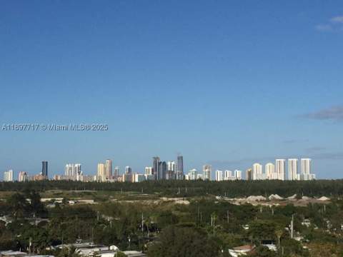 13499 Biscayne Blvd 811, North Miami FL - photo 14 of 20