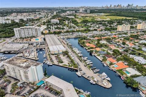 13499 Biscayne Blvd 811, North Miami FL - photo 17 of 20