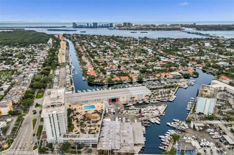 13499 Biscayne Blvd 811, North Miami FL - photo 19 of 20