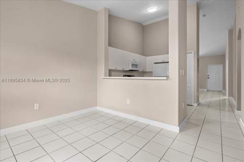 1677 SE 27th Ct 202, Homestead FL - photo 12 of 38