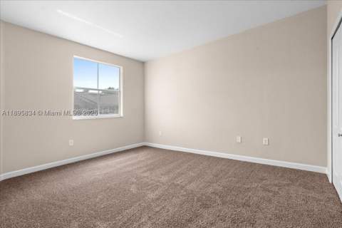 1677 SE 27th Ct 202, Homestead FL - photo 15 of 38