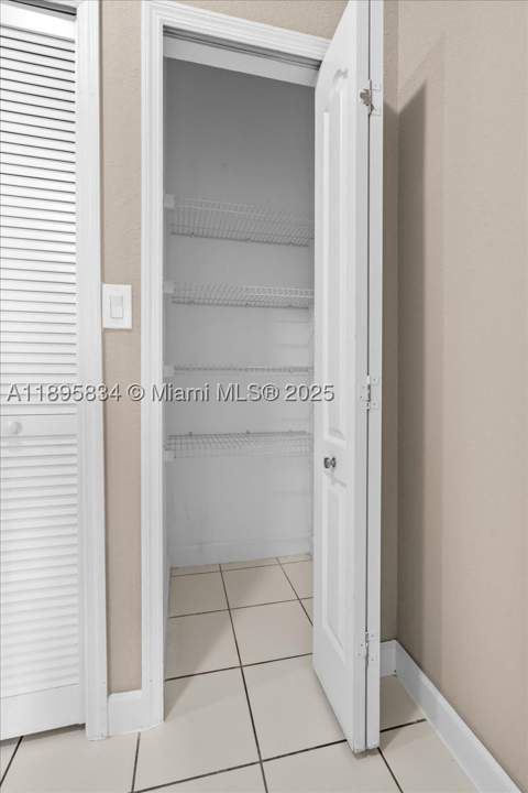 1677 SE 27th Ct 202, Homestead FL - photo 22 of 38