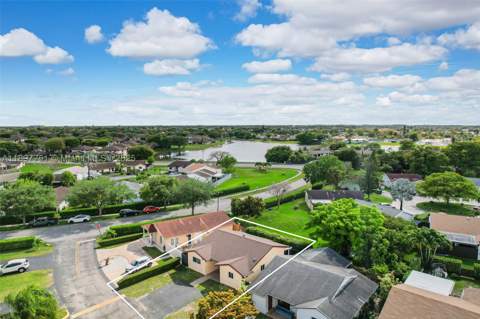 4216 SW 138th Ct, Miami FL - photo 6 of 54