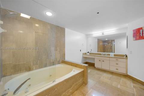 1581 Brickell Ave 2005, Miami FL - photo 18 of 38