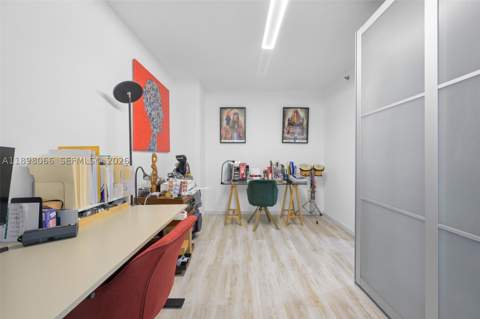 1581 Brickell Ave 2005, Miami FL - photo 21 of 38