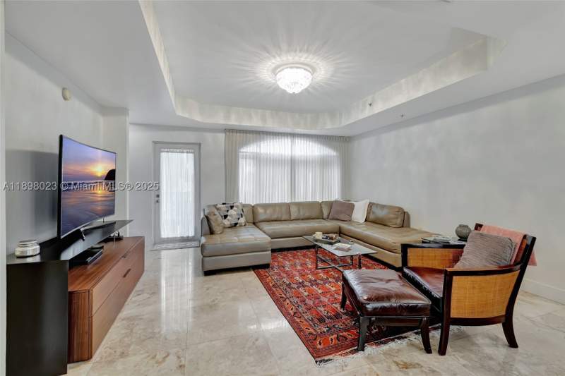2 bedroom Townhouse at 18409 NE 27th Ct 156, Merco At Aventura, Aventura — photo 5