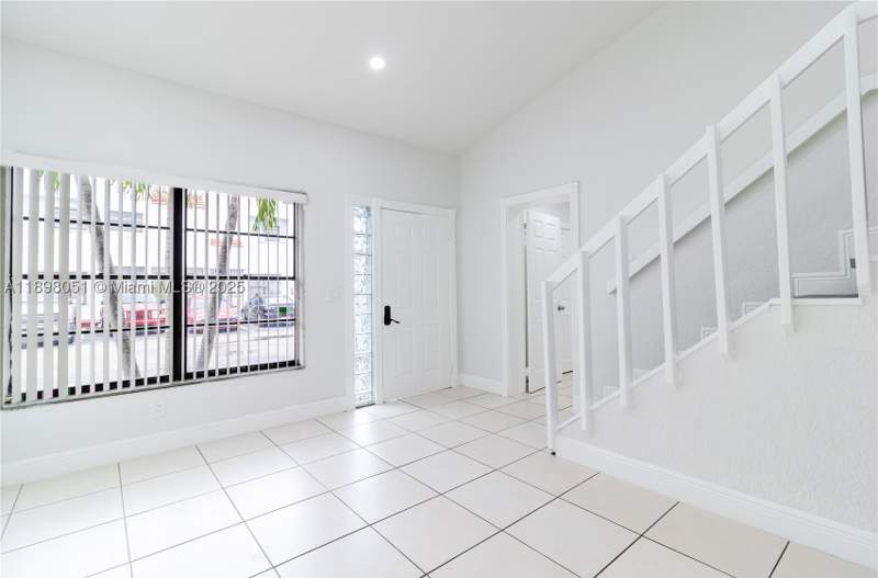 3 bedroom Townhouse at 217 NW 109th Ave 2-217, Laguna Gardens Condo, Miami — photo 2