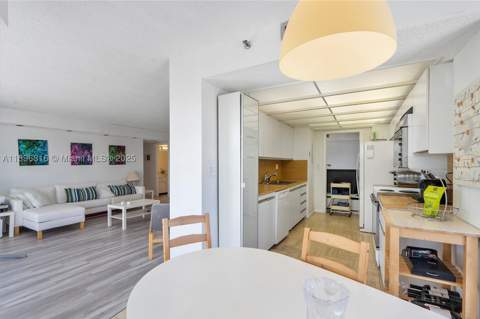 4000 Towerside Ter 402, Miami FL - photo 15 of 57