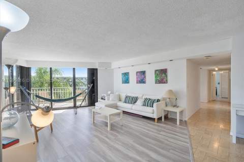 4000 Towerside Ter 402, Miami FL - photo 6 of 57