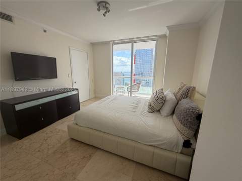 50 Biscayne Blvd 5211, Miami FL - photo 12 of 16