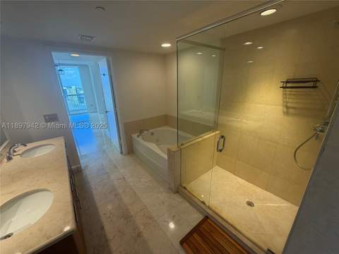 50 Biscayne Blvd 5211, Miami FL - photo 15 of 16