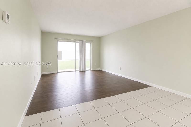 1 bedroom Condominium at 301 NW 177th St 141, New World Condo Apts II, Miami Gardens — photo 2