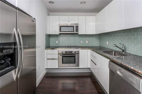 1050 Brickell Ave 414, Miami FL - photo 8 of 42