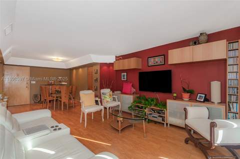 1865 79th St Cswy 5A, North Bay Village FL - photo 7 of 25