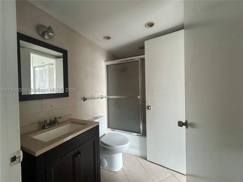 2 bedroom Condominium at 11780 SW 18th St 418-2, International Park I Cond, Miami — photo 3