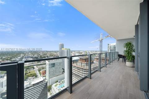 88 SW 7th St 3910, Miami FL - photo 13 of 38
