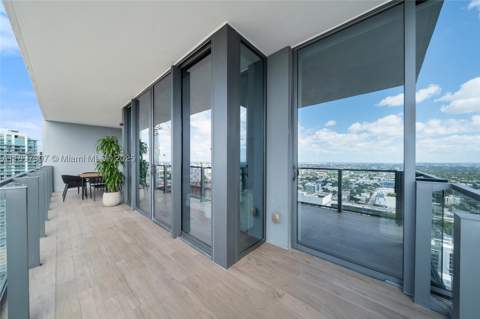 88 SW 7th St 3910, Miami FL - photo 14 of 38
