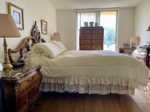 9350 Fontainebleau Blvd 408, Miami FL - photo 6 of 20
