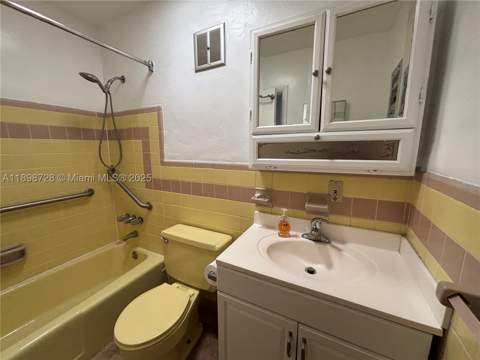 441 Collins Ave 27, Miami Beach FL - photo 12 of 30
