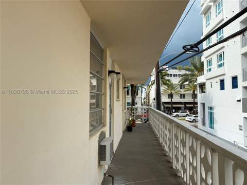 441 Collins Ave 27, Miami Beach FL - photo 15 of 30