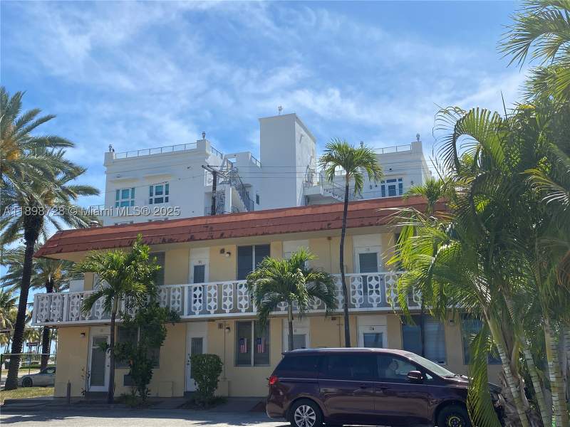 1 bedroom Condominium at 441 Collins Ave 27, Southern Star Condo, Miami Beach — photo 2