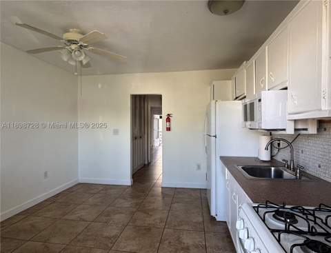 441 Collins Ave 27, Miami Beach FL - photo 8 of 30