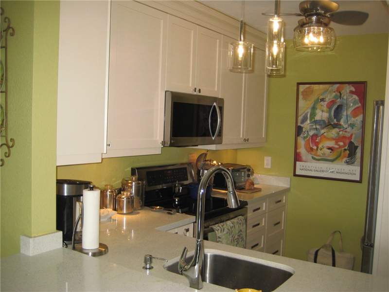 2 bedroom Condominium at 1673 Bay Rd 405, Bayview Gardens Condo, Miami Beach — photo 2