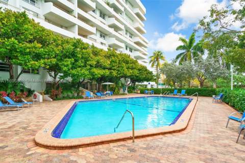 155 Ocean Lane Dr 302, Key Biscayne FL - photo 17 of 24