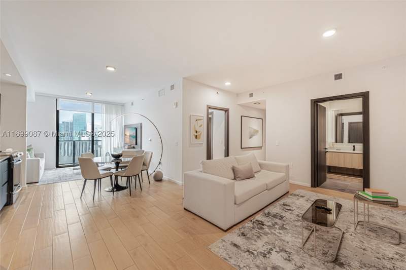 2 bedroom Condominium at 398 NE 5th St 3017, The Elser Residences, Miami — photo 2
