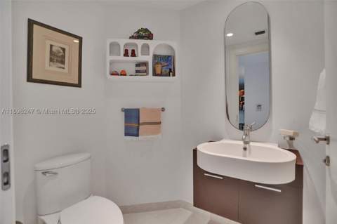 2627 S Bayshore Dr 506, Coconut Grove FL - photo 13 of 62