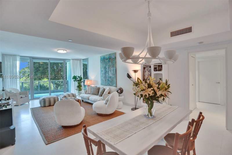 2 bedroom Condominium at 2627 S Bayshore Dr 506, Grovenor House Condo, Coconut Grove — photo 2