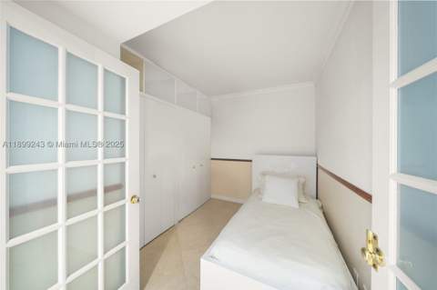 4775 Collins Ave 1708, Miami Beach FL - photo 24 of 51