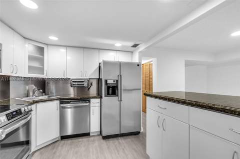 2333 Brickell Ave Ph208, Miami FL - photo 12 of 41