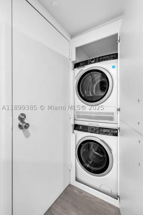 2333 Brickell Ave Ph208, Miami FL - photo 14 of 41
