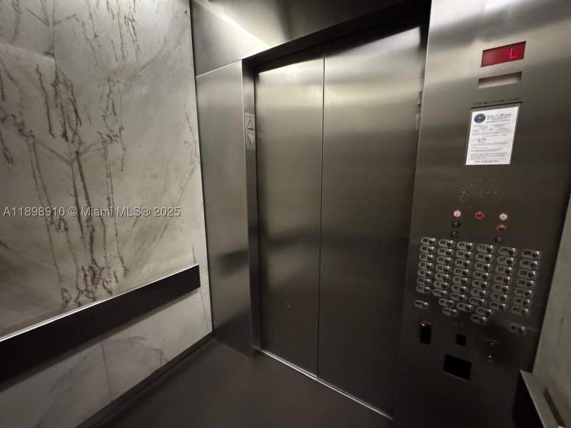 2 bedroom Condominium at 1040 Biscayne Blvd 1106, Ten Museum Pk Residential, Miami — photo 4