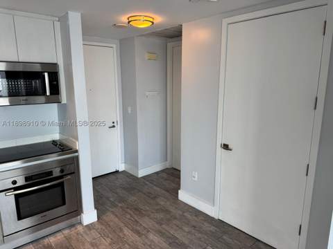 1040 Biscayne Blvd 1106, Miami FL - photo 8 of 59
