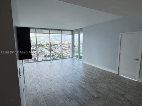 1040 Biscayne Blvd 1106, Miami FL - photo 9 of 59