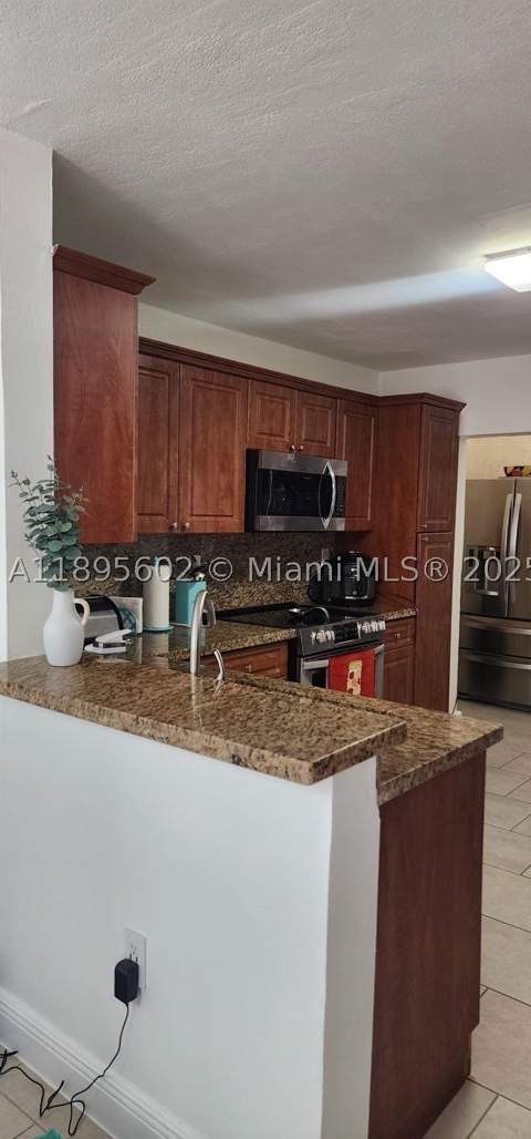 13208 SW 10th Ln, Miami FL - photo 7 of 10