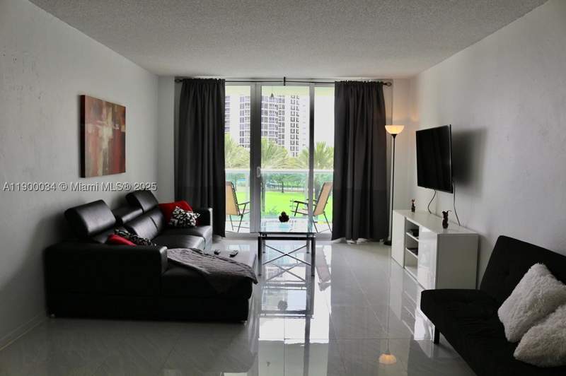 1 bedroom Condominium at 19370 Collins Ave 415, Ocean Reserve Condo, Sunny Isles Beach — photo 5