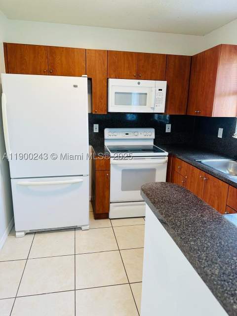 1261 SE 31st Ct 101-53, Homestead FL - photo 14 of 30