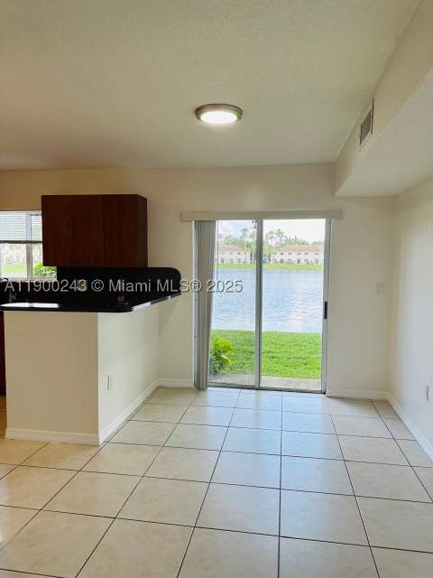 1261 SE 31st Ct 101-53, Homestead FL - photo 7 of 30