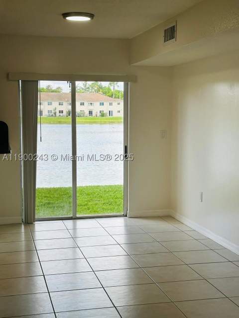 1261 SE 31st Ct 101-53, Homestead FL - photo 8 of 30