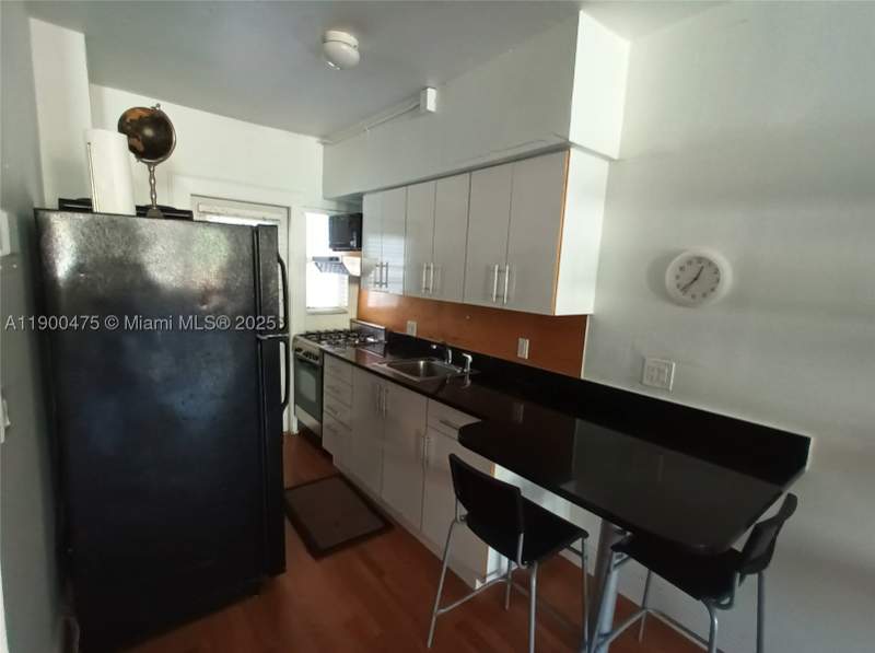 0 bedroom Condominium at 300 74th St 3, The Lofts At Harding Cond, Miami Beach — photo 5