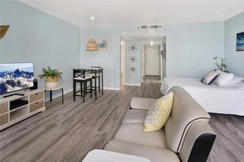 100 Lincoln Rd 607, Miami Beach FL - photo 13 of 30