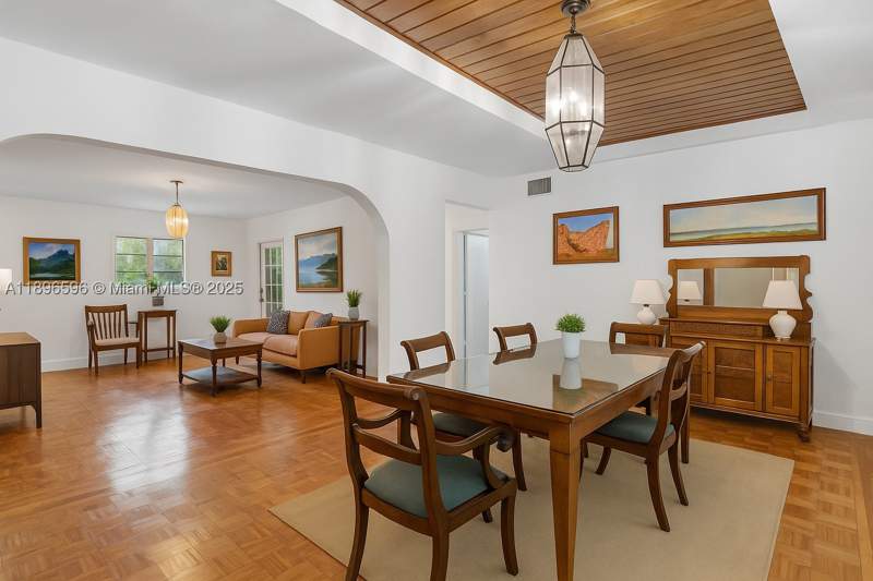4 bedroom SingleFamilyResidence at 15000 Old Cutler Rd, Suburban Estates, Palmetto Bay — photo 5