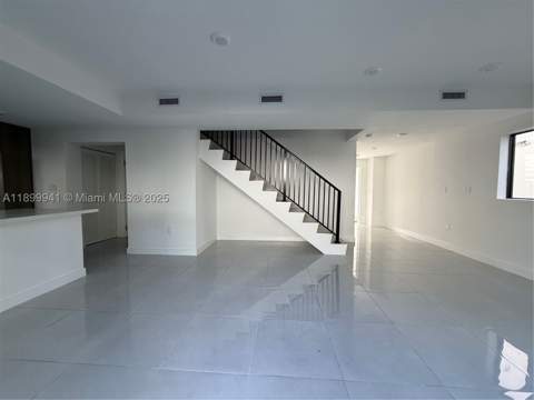 1159 NW 1st St, Florida City FL - photo 11 of 25